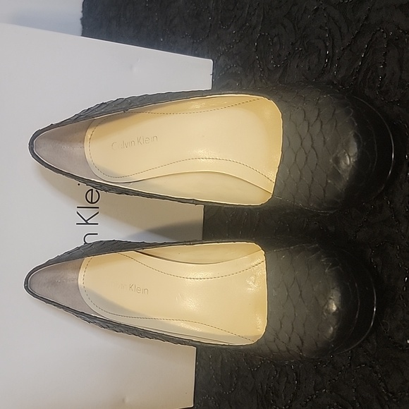 Calvin Klein heels size 6.5 - Picture 1 of 12